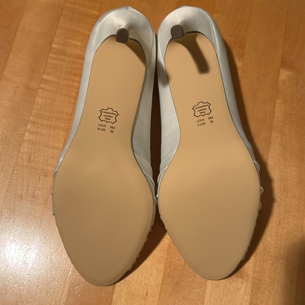 Nina, Ivory Luster Satin High Heel Shoes, Size 9 - image 5